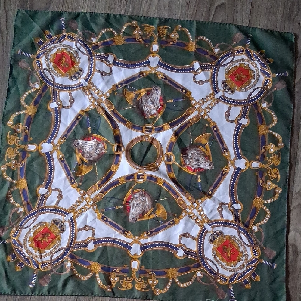 Elegant Green and Gold Scarf